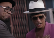 Uptown Funk chords lesson.